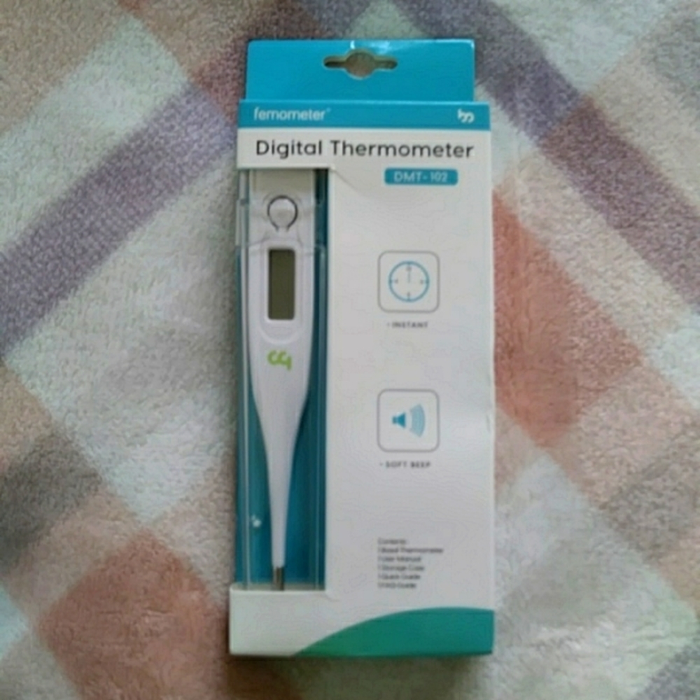 Digital thermometer - FREE with any purchase.